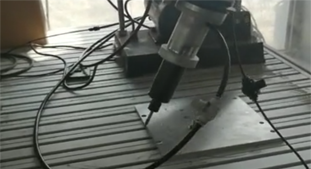 笔记本外壳边缘去毛刺